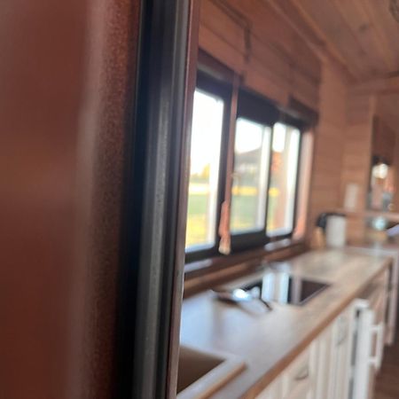 Villa Хомене à Rzhyshchiv Extérieur photo