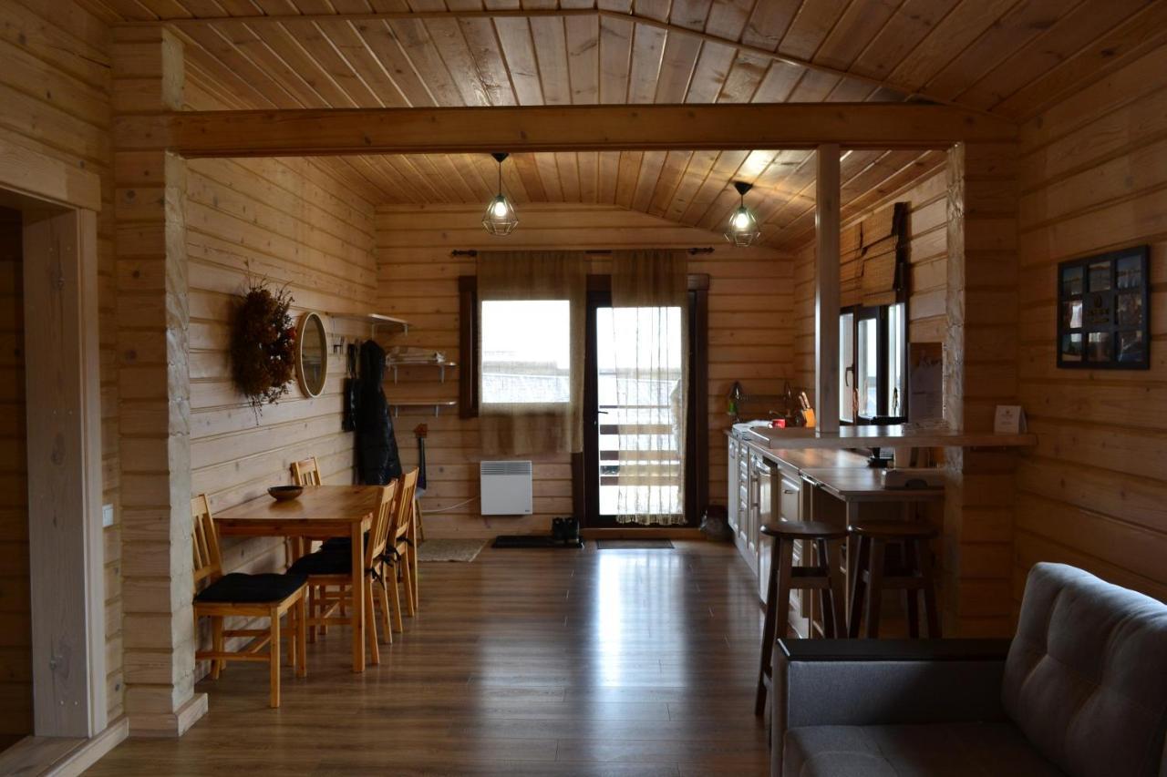 Villa Хомене à Rzhyshchiv Extérieur photo