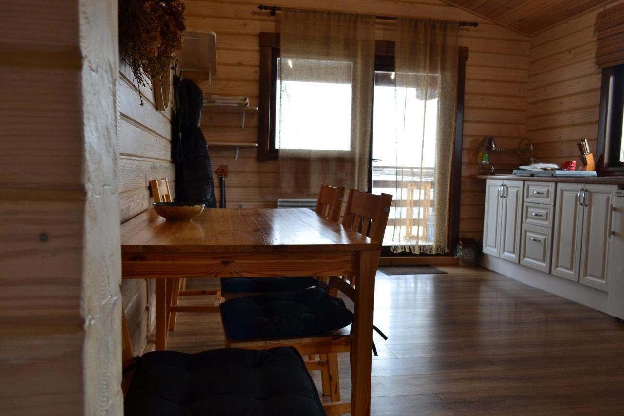 Villa Хомене à Rzhyshchiv Extérieur photo
