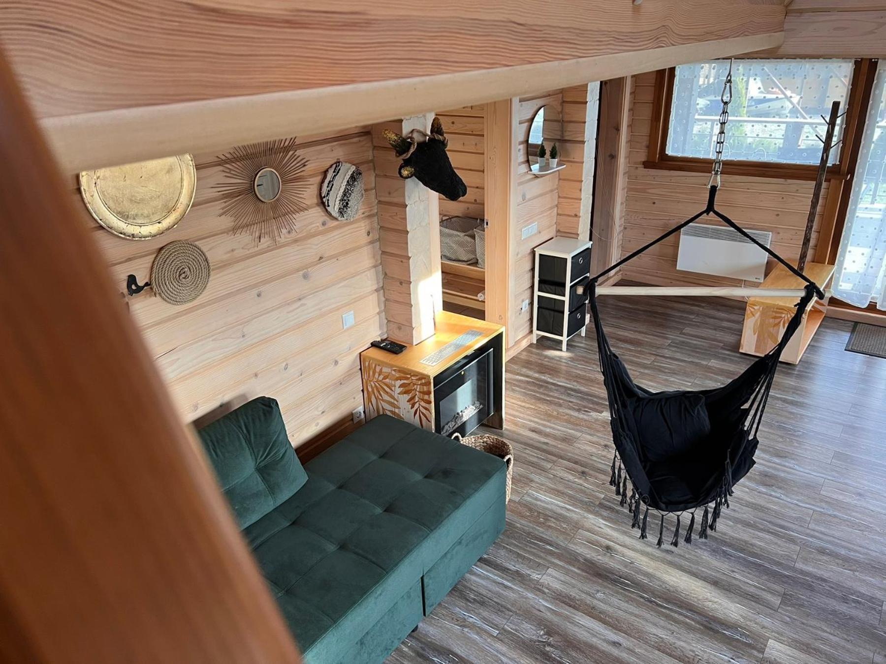 Villa Хомене à Rzhyshchiv Extérieur photo